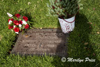 Natalie Wood, Pierce Brothers Westwood Cemetery, Los Angeles, CA