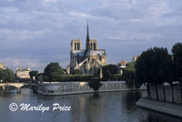 River Seine and the rear facade of the Cathedral of Notre Dame de Paris, Paris, France