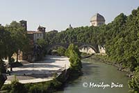 Tiber and Ponte Fabricio, Rome, Italy