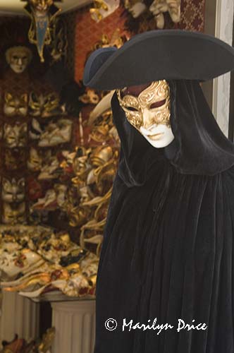 Carnivale costume and masks, Venice, Italy