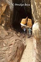 'Cairn Graveyard', Slot canyon, Joint Trail, Canyonlands National Park, UT