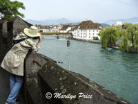 Marilyn shoots the Chaff Bridge, Lucerne, Switzerland